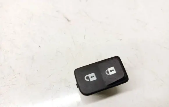 Volvo C30 Central locking switch button 30773333 30773334