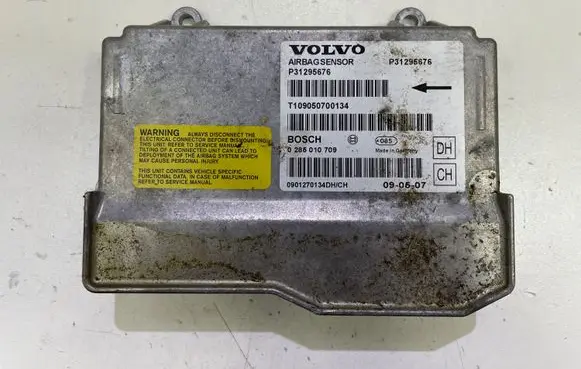 Volvo V70 Airbag control unit/module P31295676 T109050700134 0285010709