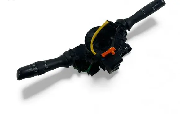 Toyota Yaris Indicator stalk 17F938