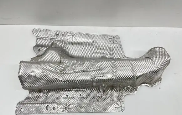 Opel Combo E Exhaust heat shield 9815748280