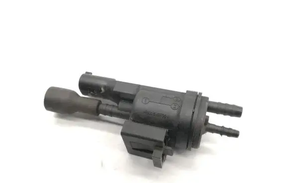 Mercedes-Benz E W212 Turbo solenoid valve A0025401497