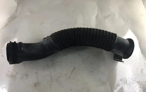Chrysler Grand Voyager V Intercooler hose/pipe