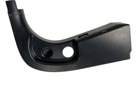 Foot area side trim