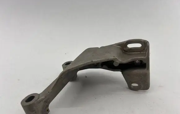 Audi 80 90 S2 B4 Power steering pump mounting bracket 028145531E