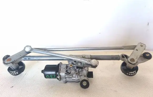 Nissan X-Trail T32 Front wiper linkage and motor WM07C 8202C004