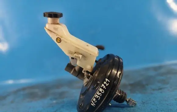 Hyundai Elantra VI Brake booster 59110F2000