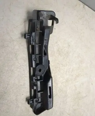 Peugeot 108 Rear bumper mounting bracket 3200401162 130600100