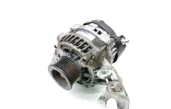 Suzuki Swift III Generator/alternator 31400-52R1 104211-4131