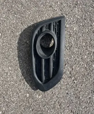 Renault Kadjar Front fog light trim/grill 261A35422R