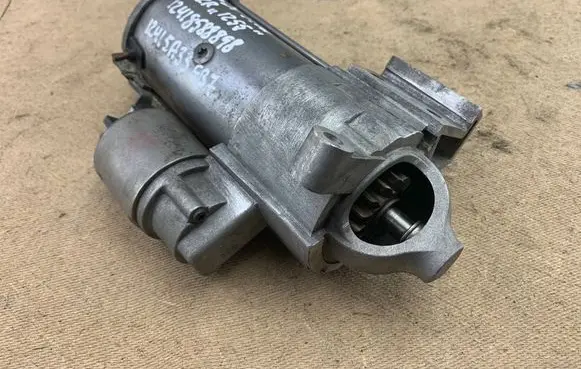 BMW 5 G30 G31 G38 Starter motor 8588898 12418588898 12415A33FB7