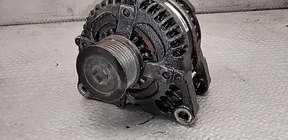 Volvo C30 Generator/alternator 36050997 U965B
