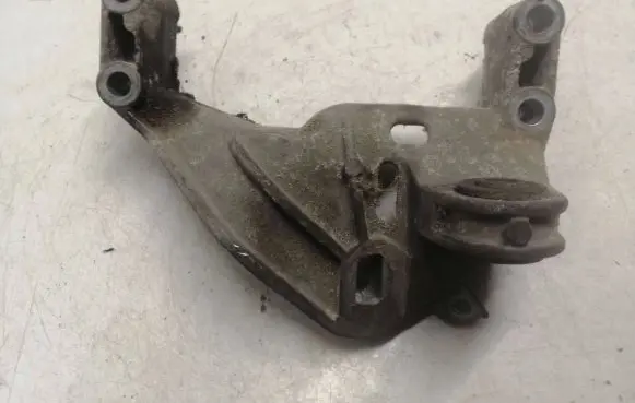 Mini One - Cooper R50 - 53 Engine mounting bracket 151449002