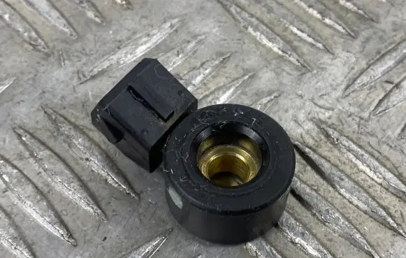 Jeep Grand Cherokee Detonation knock sensor 68166540AA