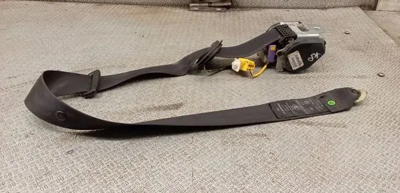Volkswagen Jetta V Front seatbelt 1K4857705E