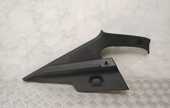 Polestar 2 (D)pillar trim (top) 31675999