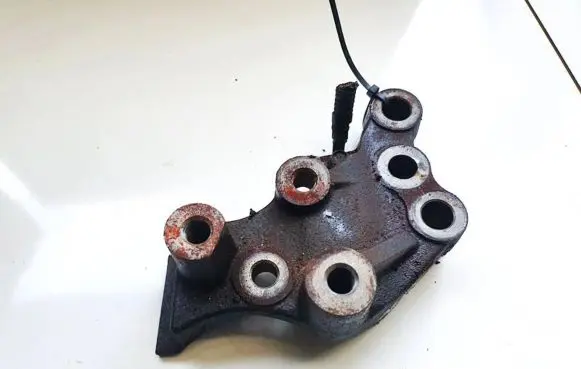 Honda Civic IX Engine mounting bracket