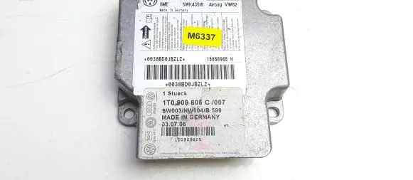 Volkswagen Touran I Airbag control unit/module 1T0909605C M6337
