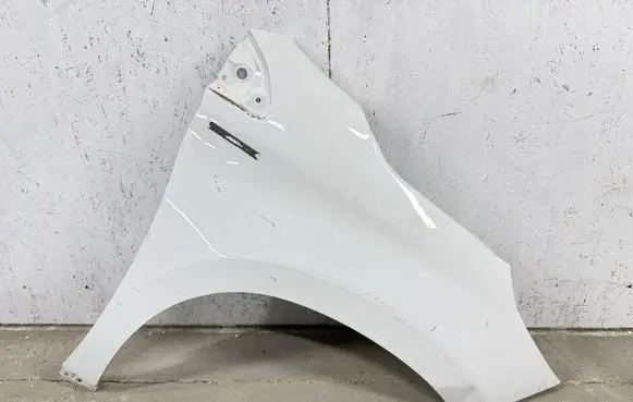 Peugeot 2008 I Fender 