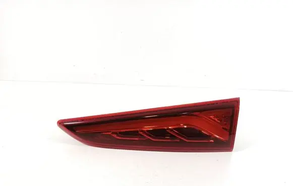 Hyundai Kona I Tailgate rear/tail lights 92404J9100