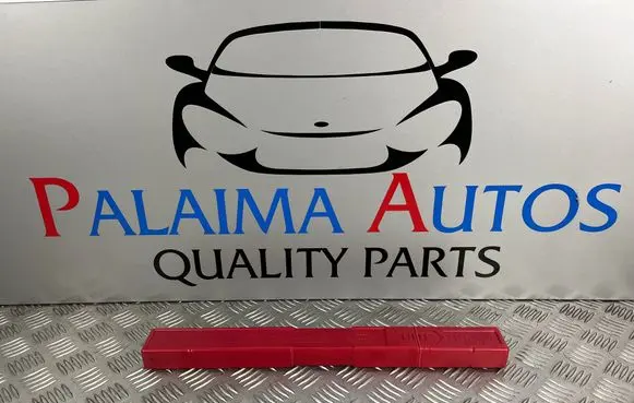 Audi A4 S4 B8 8K Emergency warning sign 8K0860251