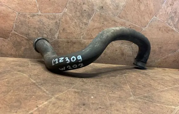Mercedes-Benz E C207 W207 Engine coolant pipe/hose 
