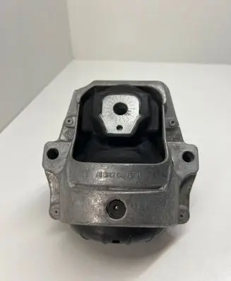 Audi Q5 SQ5 Engine mount bracket 8R0199381