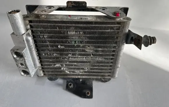 Audi A6 Allroad C5 Engine oil radiator 4B0317021C