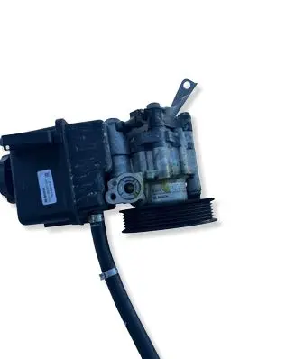 Mercedes-Benz C W204 Power steering pump 