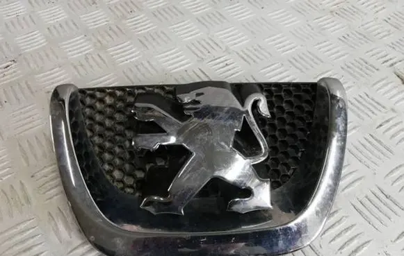 Peugeot 207 CC Manufacturer badge logo/emblem 
