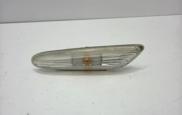 BMW 3 E90 E91 Front fender indicator light 6939816