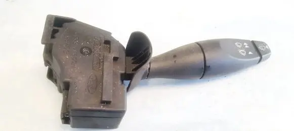 Ford Focus Wiper control stalk 98ag17a553cc