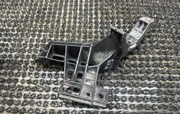 Other engine bay part