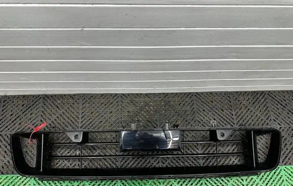 BMW 1 F70 Front bumper lower grill 5A64E34 5111 19593510