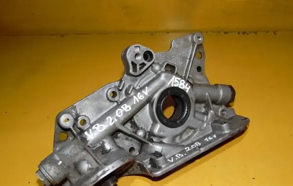 Opel Vectra A Oil pump 90400090