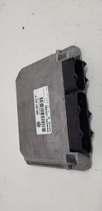 Volkswagen PASSAT B5 Engine control unit/module 3B0907557P