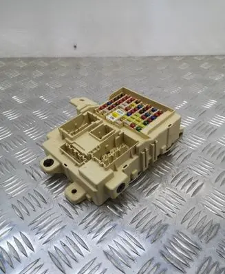 KIA Sportage Fuse module 91950D9660 13168310 D96601608311150