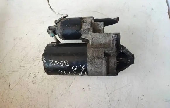 Renault Trafic II (X83) Starter motor 1005831394 8200199737 0001106024