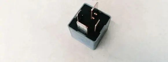 Volvo V40 Other relay 8888301325 30765045