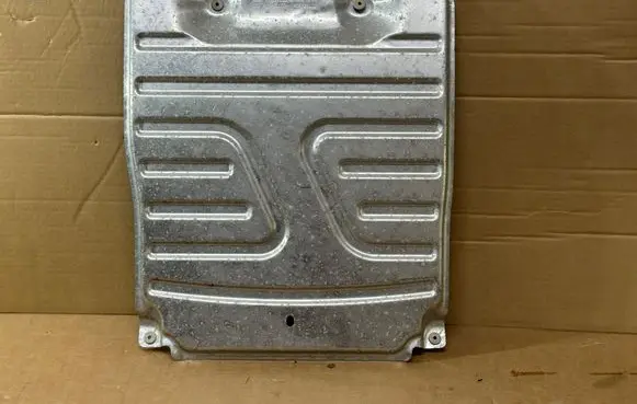 Audi Q3 F3 Engine splash shield/under tray 5QA825230