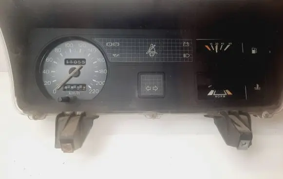 Ford Sierra Speedometer (instrument cluster) 87BB10848AA 0623303