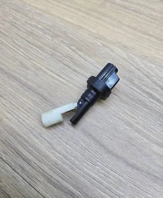 Volvo V70 Windshield washer fluid level sensor 0023935