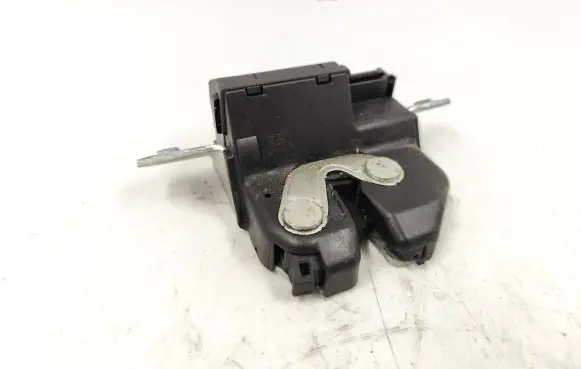 Alfa Romeo Giulietta Tailgate/trunk/boot lock/catch/latch 55701971 B792