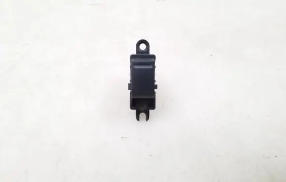 Nissan X-Trail T30 Electric window control switch