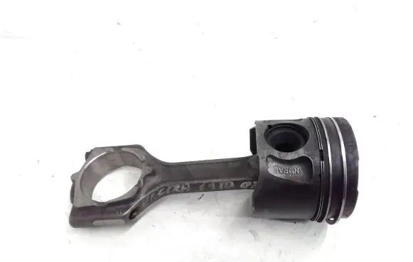 Opel Vectra C Piston with connecting rod I0906