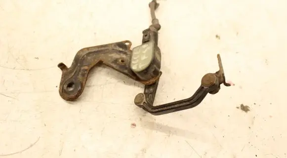 Audi A6 S6 C6 4F Front height sensor lever 1F0972253