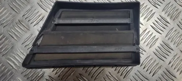 KIA Sorento Quarter panel pressure vent 