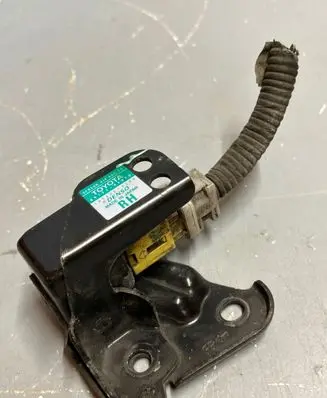 Toyota RAV 4 (XA20) Airbag deployment crash/impact sensor 8917342070 1876004200