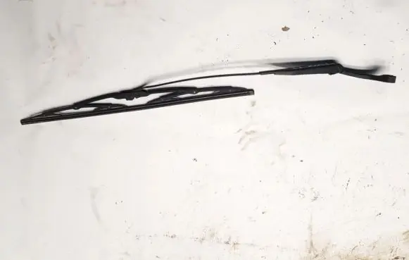 Audi 80 90 S2 B4 Front wiper blade arm