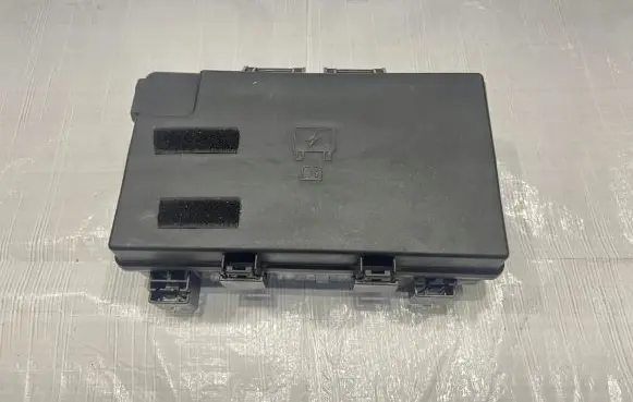 Jeep Grand Cherokee Fuse box set P68253442AC