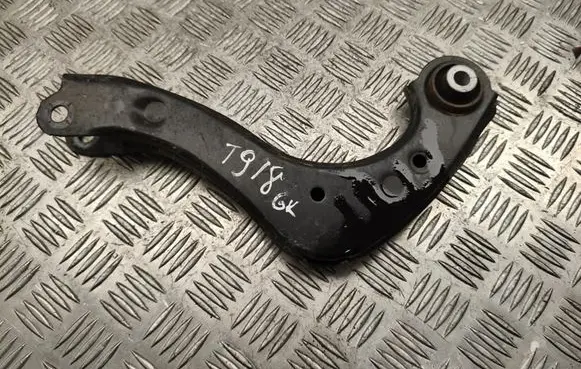 Toyota Prius (XV60) Rear upper control arm/wishbone